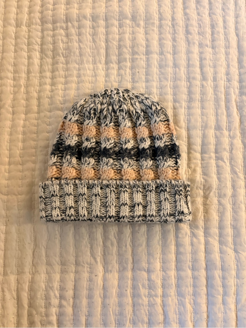 Knit Beanie Hat in Dark Blue, Faint Pink & White